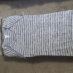 Thyme nursing tunic top short sleeve. Sz S.